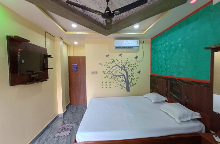 AC Deluxe Double Bed-102